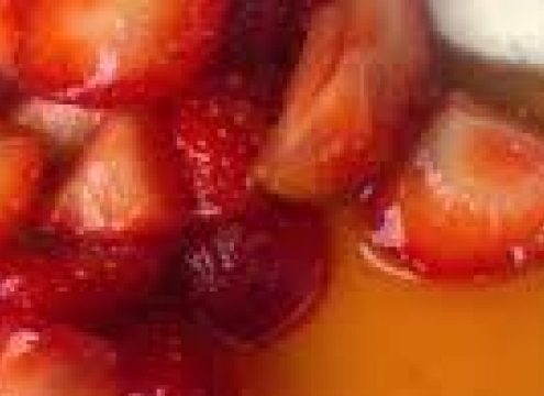 Appelsinmarinerede jordbær med creme