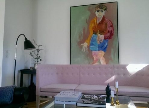 Den rosa sofa er landet!