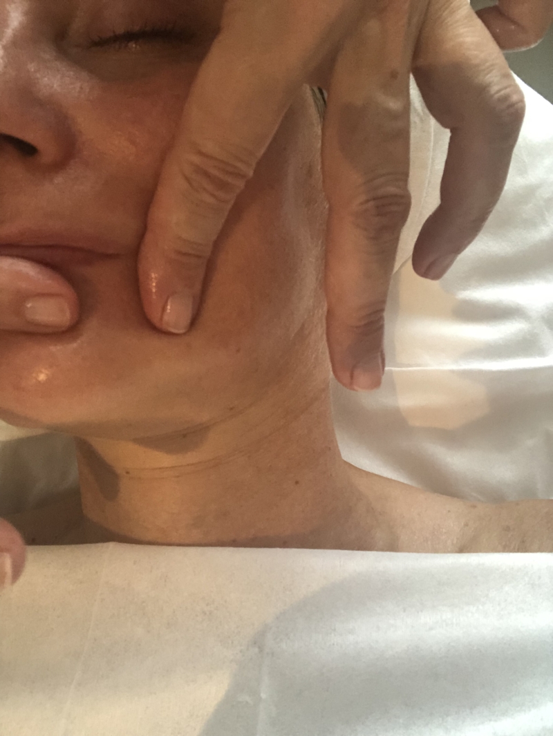 phformula Touch therapy massage