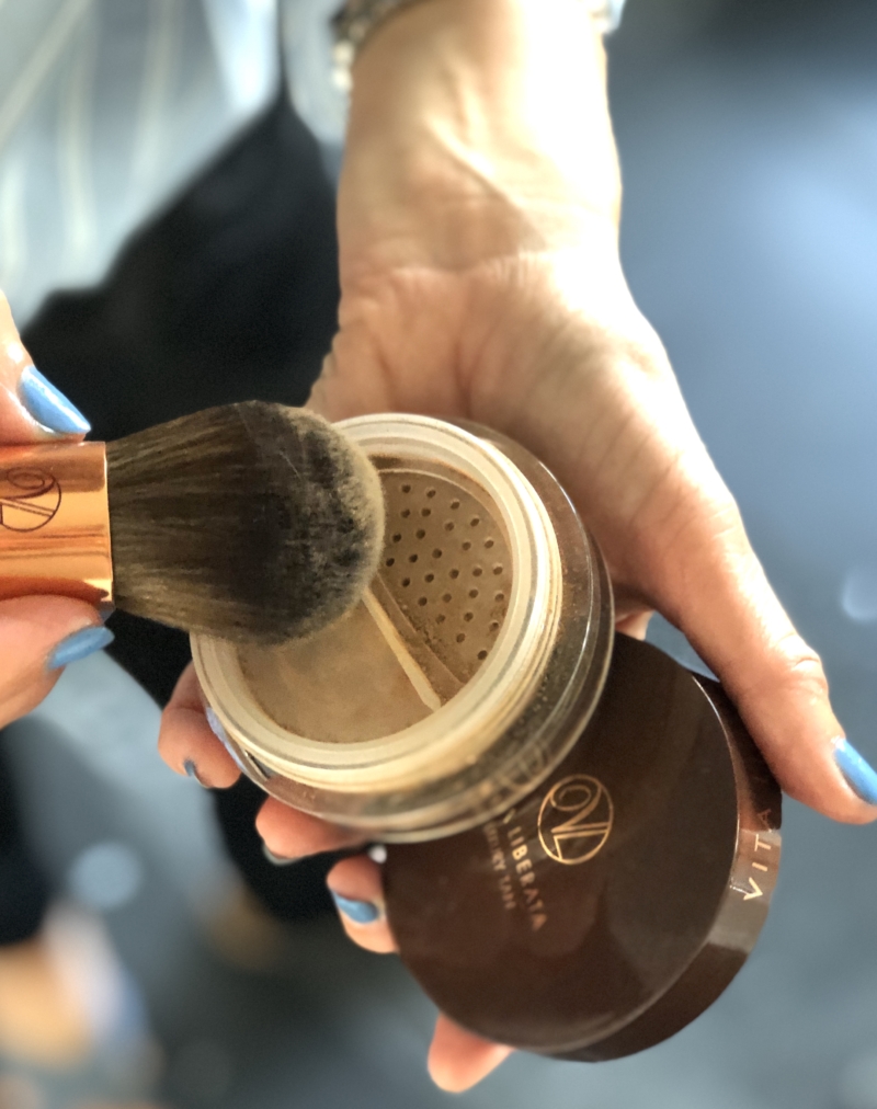 Trystal Mineral Bronzer fra Vita Liberata er en perfekt foundation!