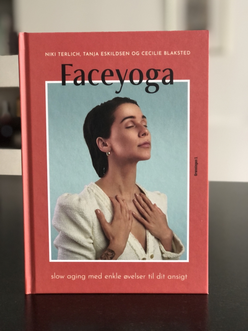 Faceyoga er brugbar og inspirerende til at gøre noget dejligt og ekstra for sig selv i form af en nem træning for hele ansigtet
