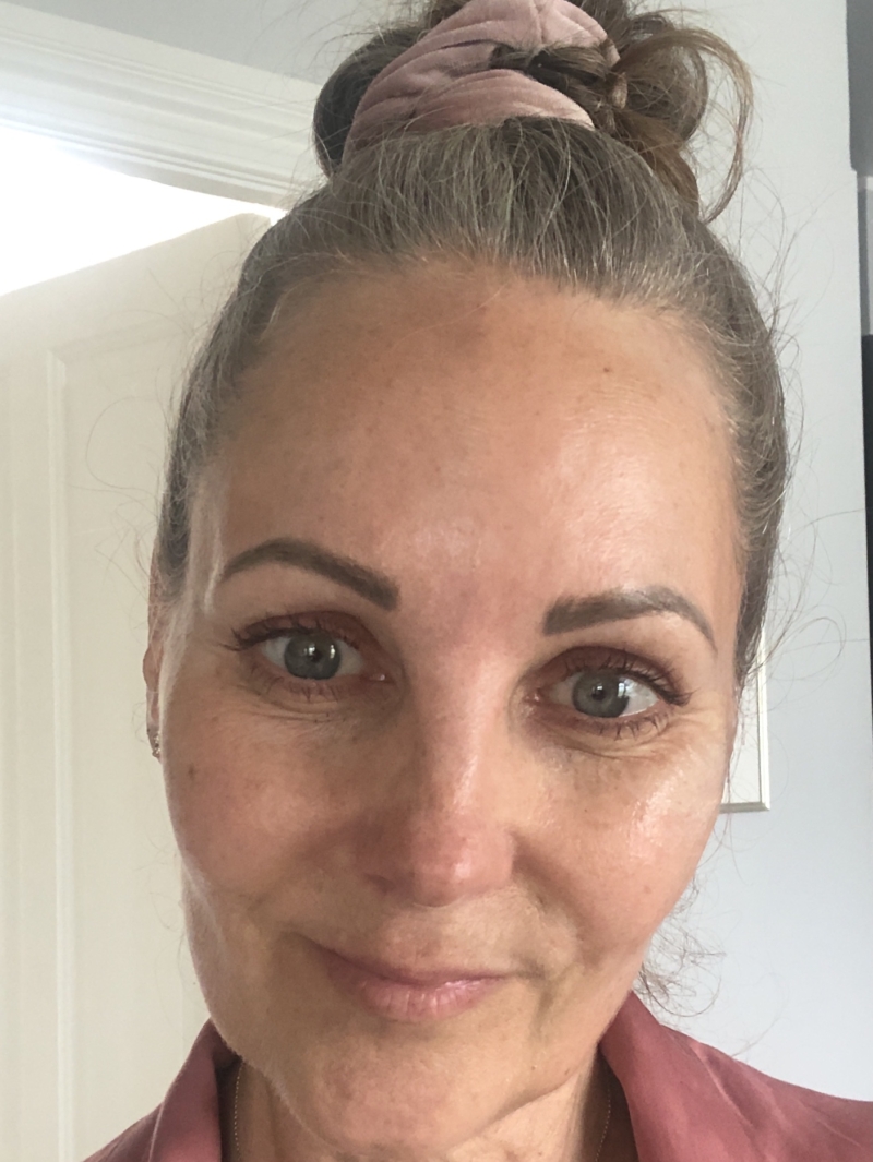 Brug endelig også A-vitamin creme på hals og omkring øjnene.